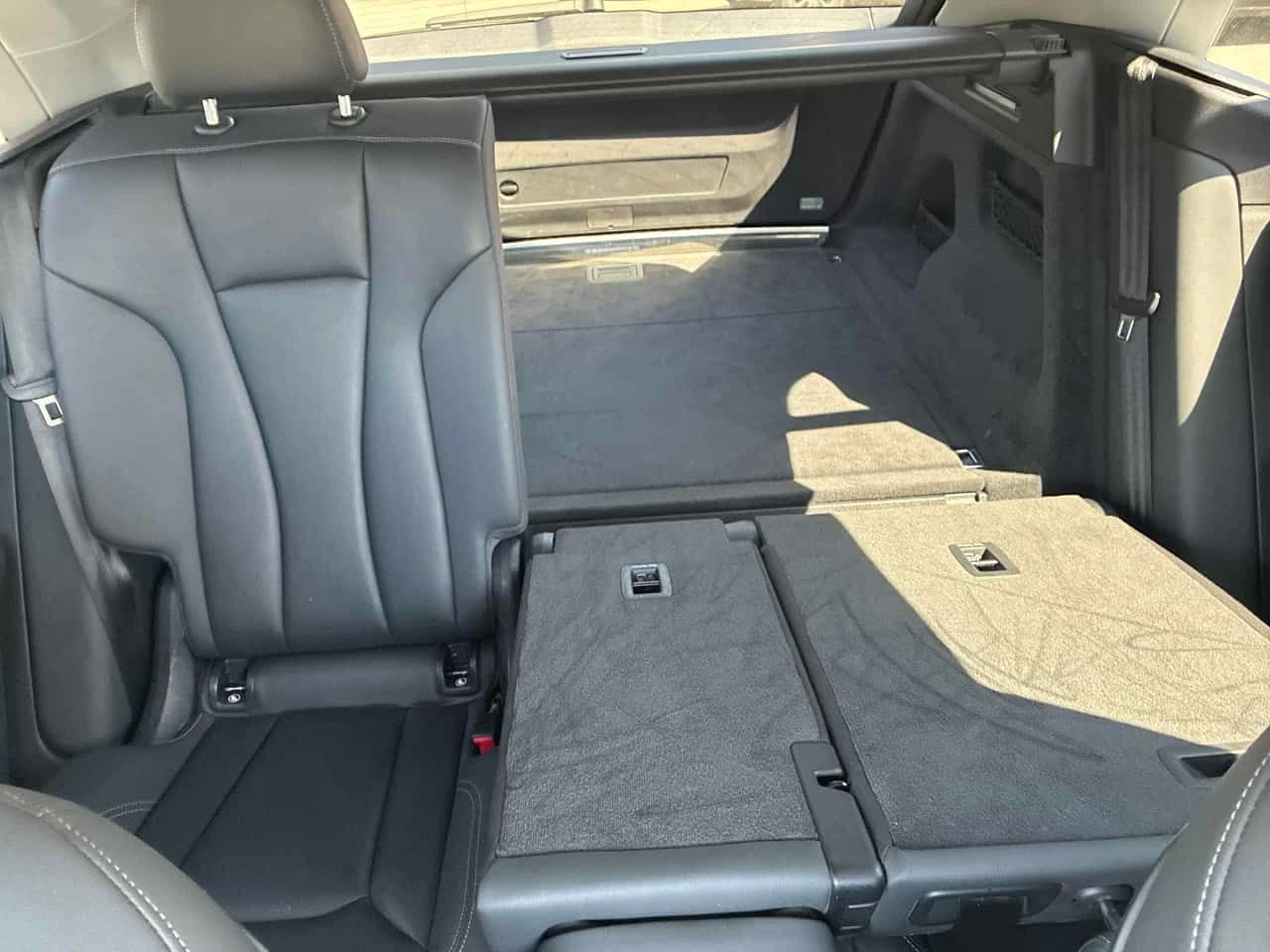 Audi Q8  Progressiv / 360 / ОБДУХВАНЕ / LED , снимка 11 - Автомобили и джипове - 54266646