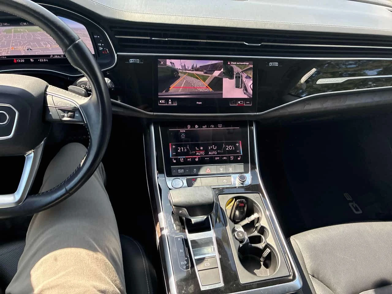 Audi Q8  Progressiv / 360 / ОБДУХВАНЕ / LED , снимка 9 - Автомобили и джипове - 54266646