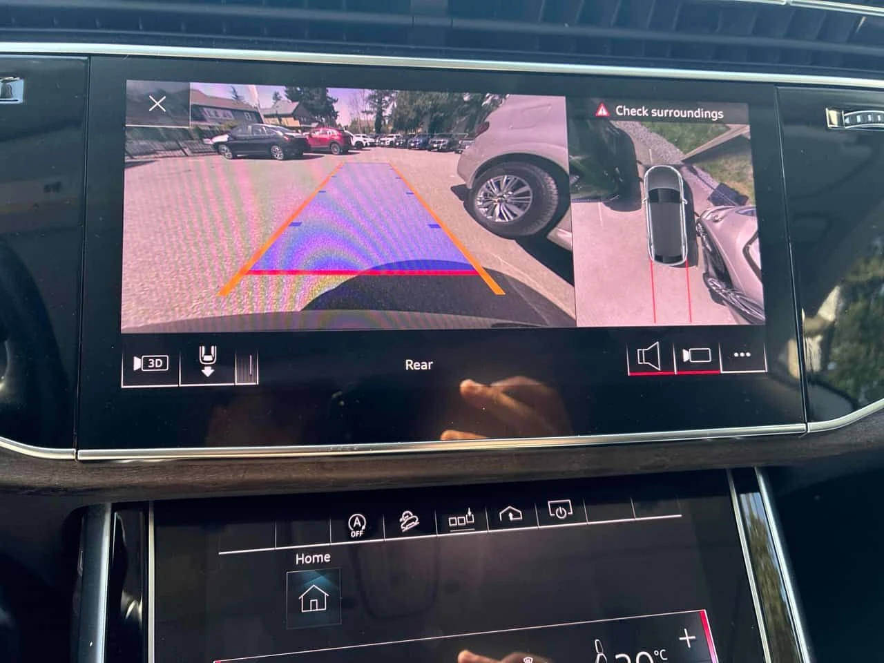 Audi Q8  Progressiv / 360 / ОБДУХВАНЕ / LED , снимка 12 - Автомобили и джипове - 54266646