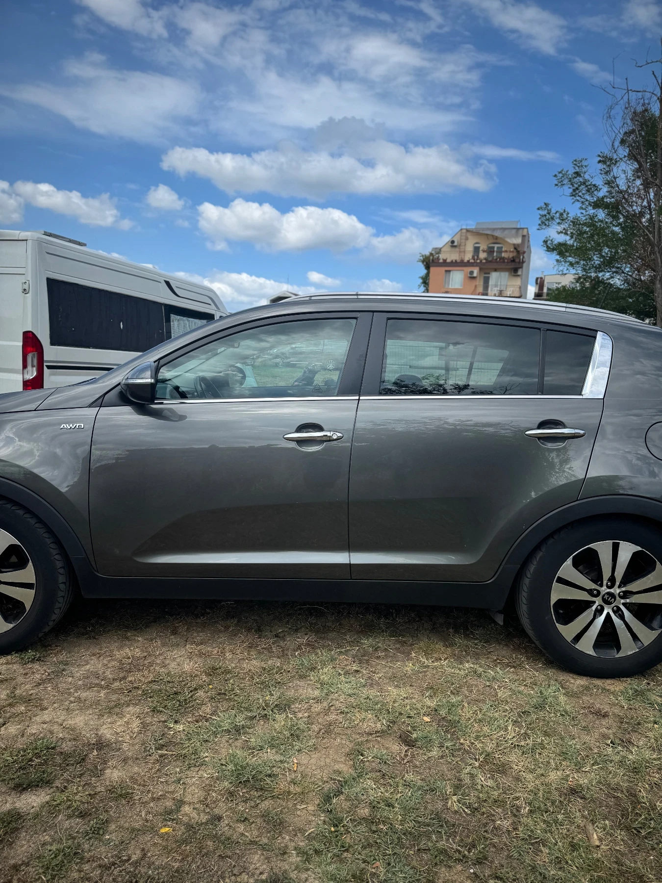 Kia Sportage, снимка 2 - Автомобили и джипове - 54511996