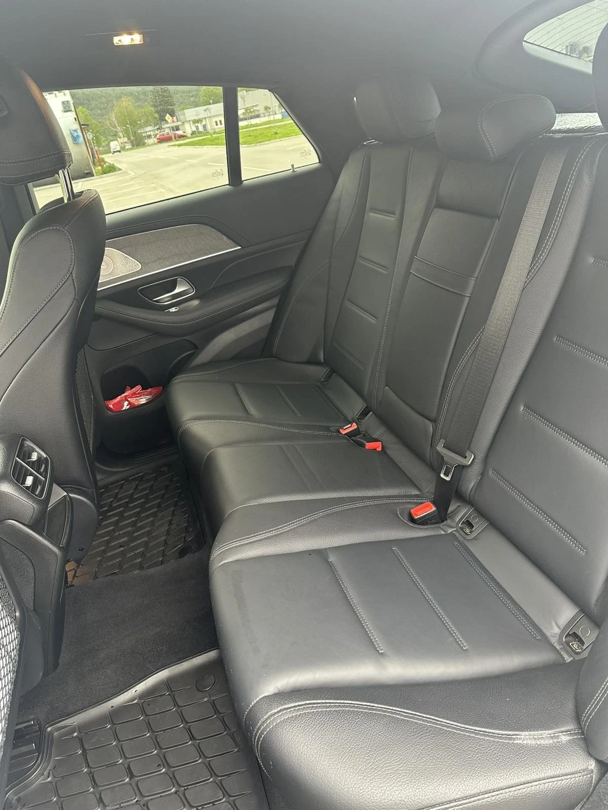 Mercedes-Benz GLE 400, снимка 11 - Автомобили и джипове - 54569364