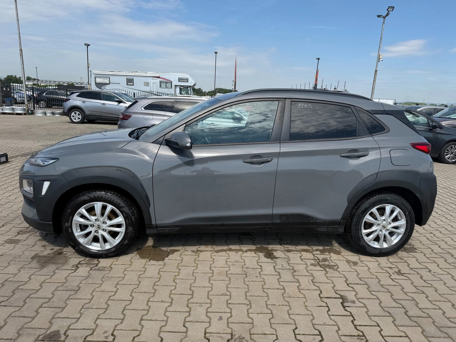 Hyundai Kona 1.6CRDI 2WD NAVI/KAMERA EURO 6, снимка 9 - Автомобили и джипове - 54736970