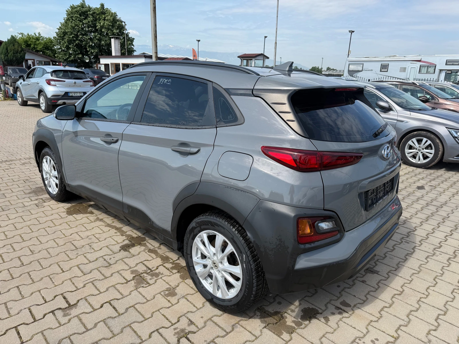 Hyundai Kona 1.6CRDI 2WD NAVI/KAMERA EURO 6, снимка 8 - Автомобили и джипове - 54736970