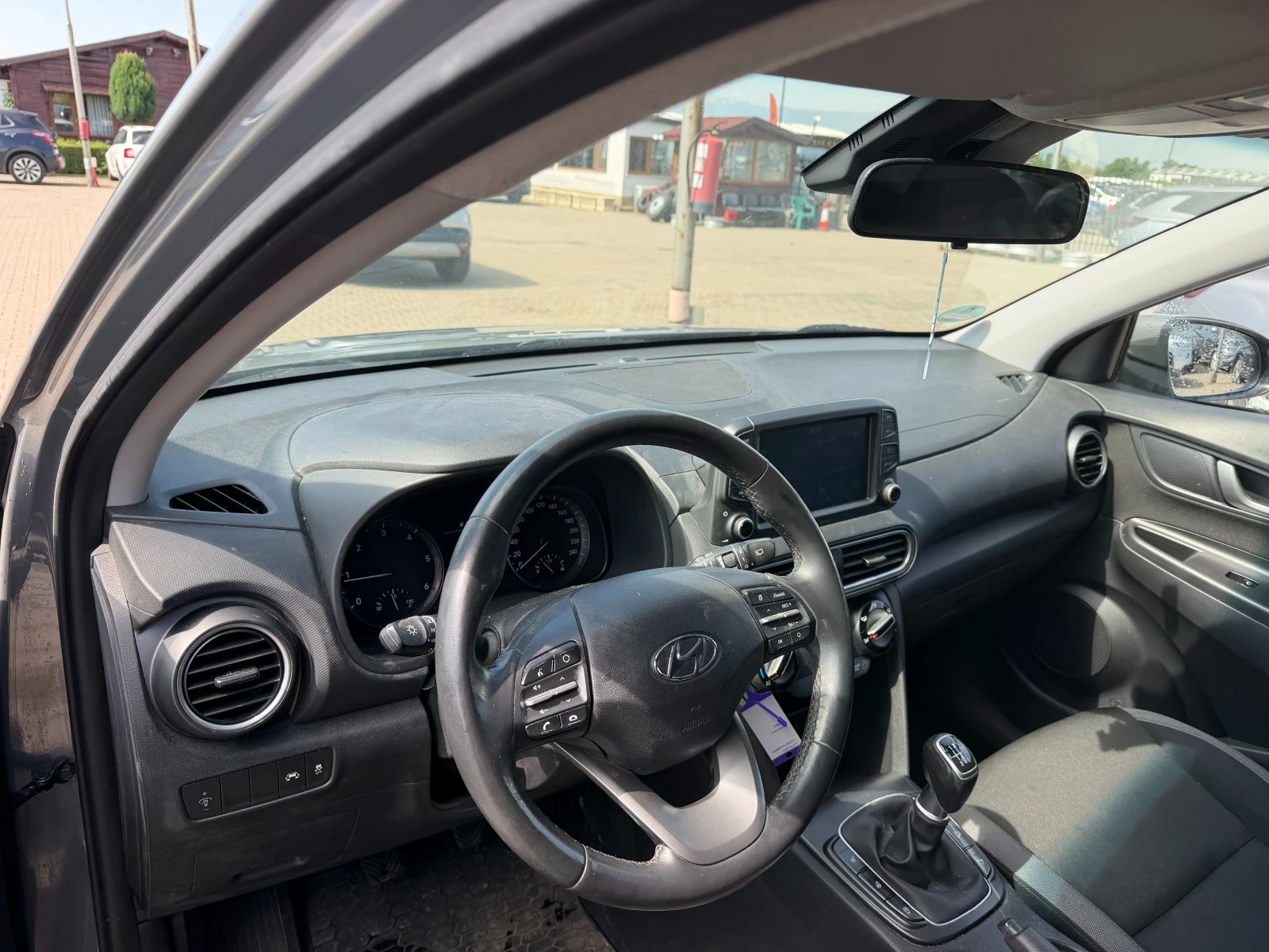 Hyundai Kona 1.6CRDI 2WD NAVI/KAMERA EURO 6, снимка 11 - Автомобили и джипове - 54736970