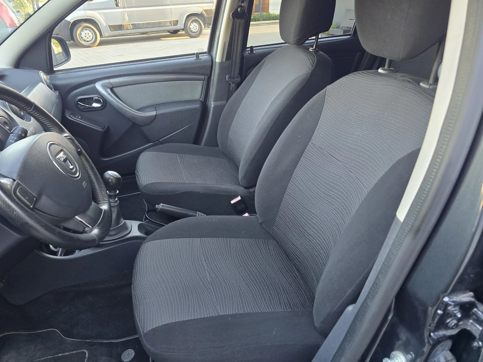 Dacia Duster ������4x4 6�� ��������� | Mobile.bg � ����������� 9