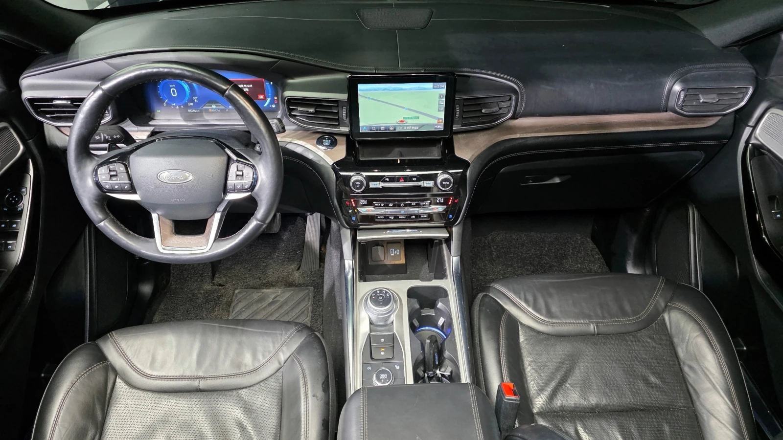 Ford Explorer 3.0 PLATINUM 4WD * FULL MAX, снимка 7 - Автомобили и джипове - 56163650