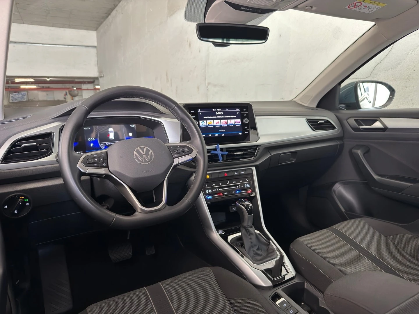 VW T-Roc, снимка 6 - Автомобили и джипове - 56422146