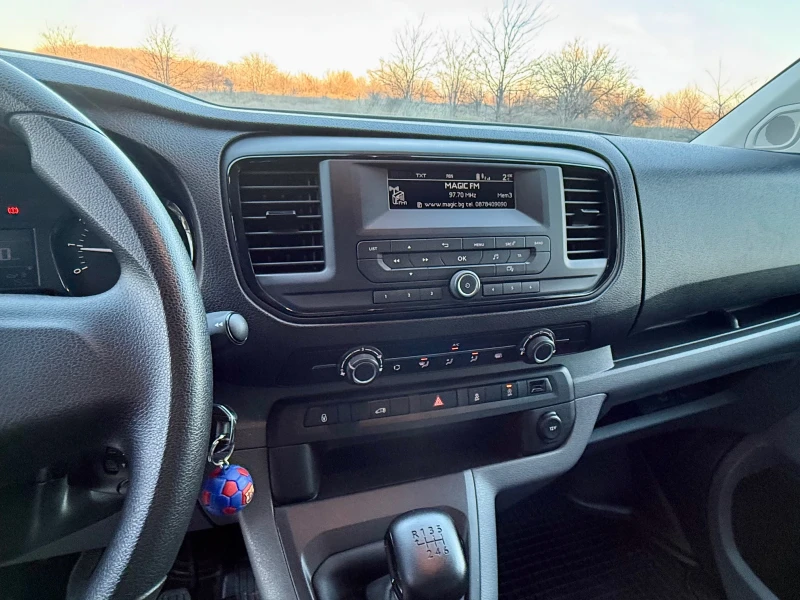 Peugeot Expert 1.5 HDI 24 хил. км, снимка 10 - Бусове и автобуси - 53105345