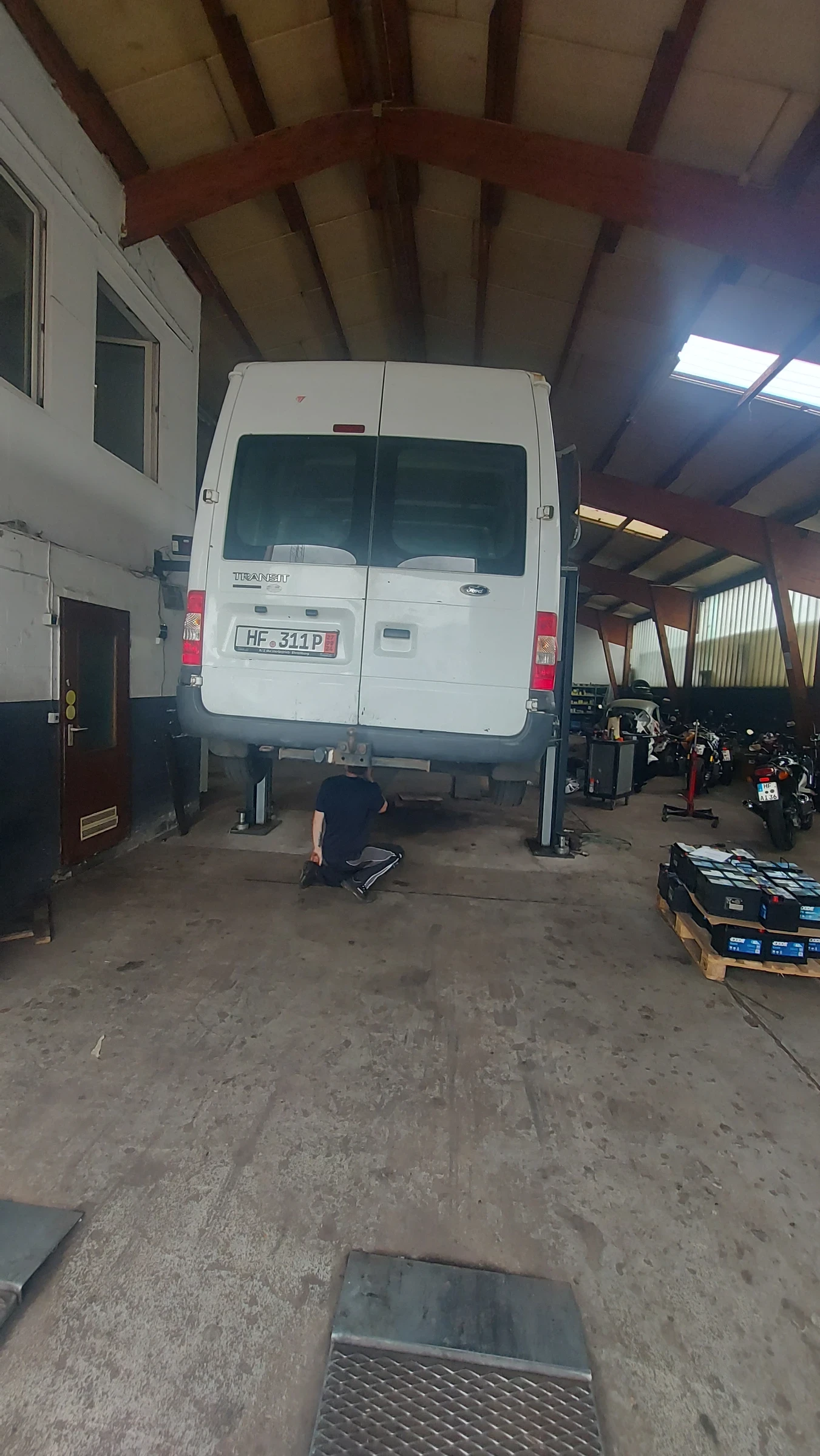 Ford Transit 2.2   100 коня  - изображение 6