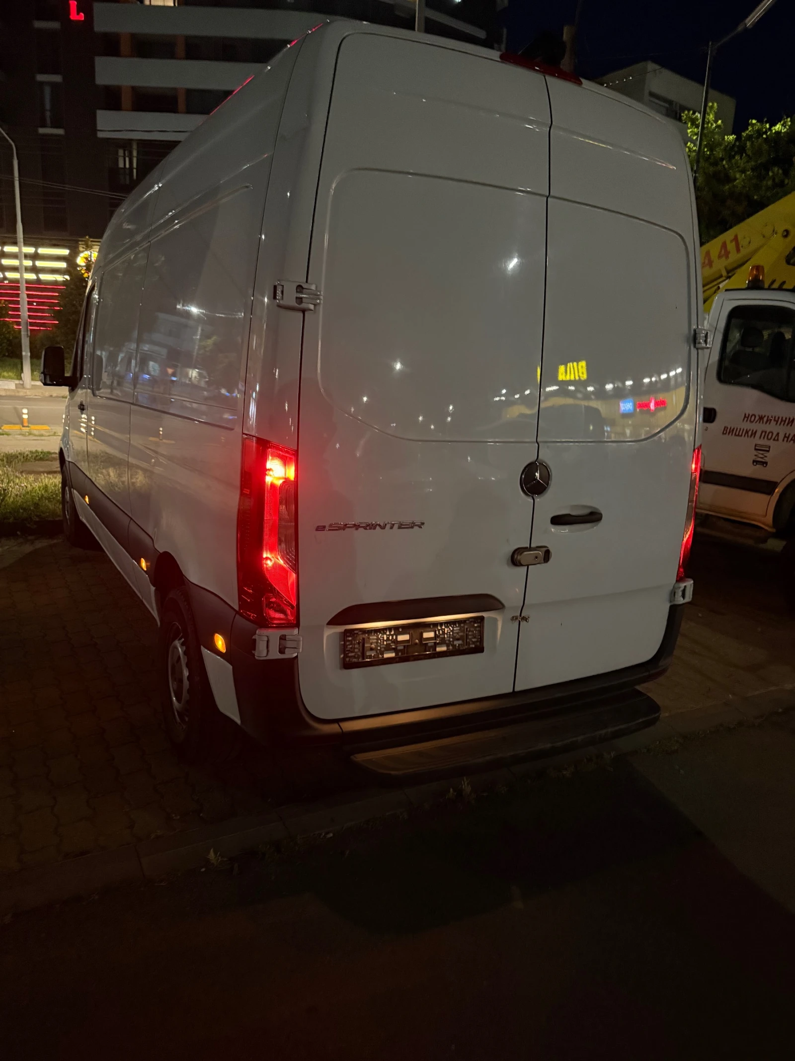 Mercedes-Benz Sprinter 311 55k.w, снимка 16 - Бусове и автобуси - 54566898