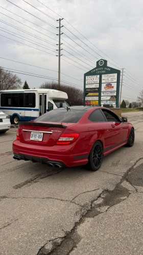 Mercedes-Benz C 63 AMG CARFAX /Кожа/Нави/Подгрев/Панорама/, снимка 10