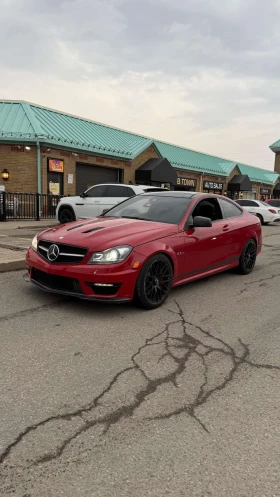 Mercedes-Benz C 63 AMG CARFAX /Кожа/Нави/Подгрев/Панорама/, снимка 1