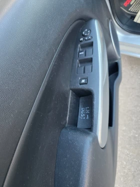 Mazda 2 1.5 103к.с., снимка 9