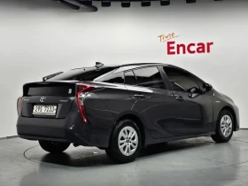 Toyota Prius 1.8 E, снимка 2