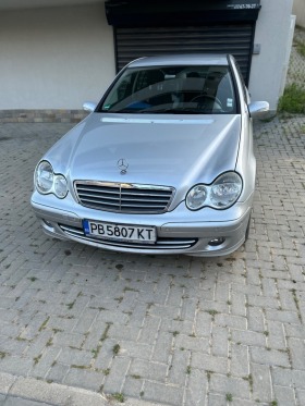 Mercedes-Benz C 180, снимка 1 - Автомобили и джипове - 45968011