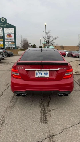 Mercedes-Benz C 63 AMG CARFAX /Кожа/Нави/Подгрев/Панорама/ - 22900 € / 44788.51 лв. - 27341298 6