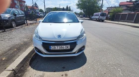 ������ Peugeot 208