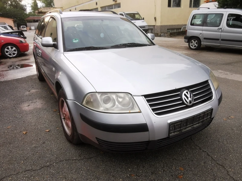 VW Passat 2.0i, снимка 1 - Автомобили и джипове - 37900727