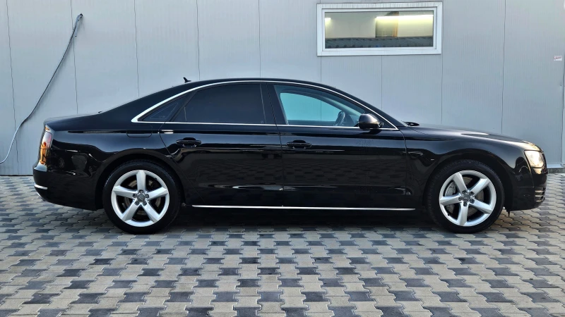 Audi A8 4.2TDI/TV/МАСАЖИ/NIGHT/CAMERA/ОБДУХ/ВАКУМ/ПАМЕТ/LI, снимка 5 - Автомобили и джипове - 48125580