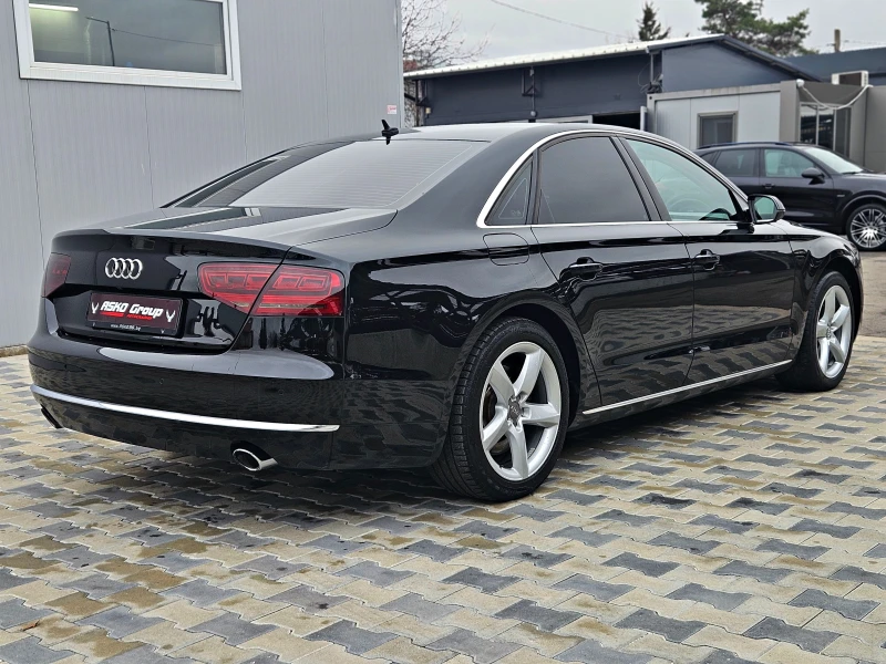 Audi A8 4.2TDI/TV/МАСАЖИ/NIGHT/CAMERA/ОБДУХ/ВАКУМ/ПАМЕТ/LI, снимка 6 - Автомобили и джипове - 48125580