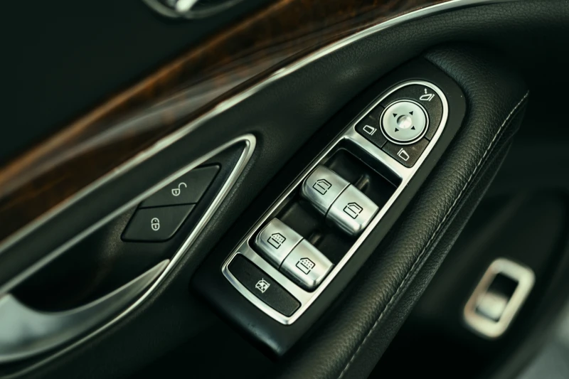 Mercedes-Benz S 350 Long base 4 MATIC - V222, снимка 8 - Автомобили и джипове - 52858953