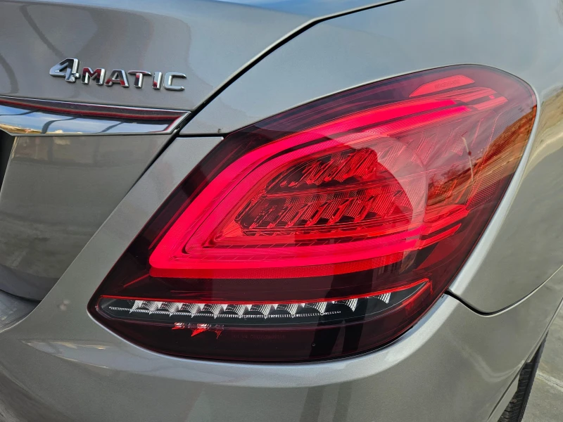 Mercedes-Benz C 300 4MATIC - Лукс, комфорт и престиж, снимка 6 - Автомобили и джипове - 52669203