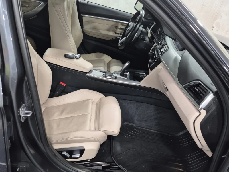 BMW 330 E HYBRID * * M PACK * * CARFAX * * АВТО КРЕДИТ * , снимка 12 - Автомобили и джипове - 52795407