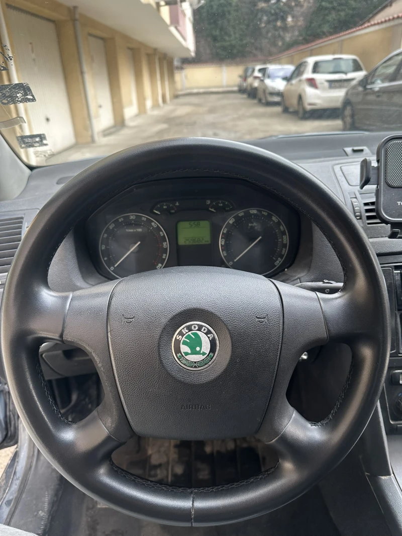 Skoda Octavia 1.9TDI, снимка 8 - Автомобили и джипове - 53226531