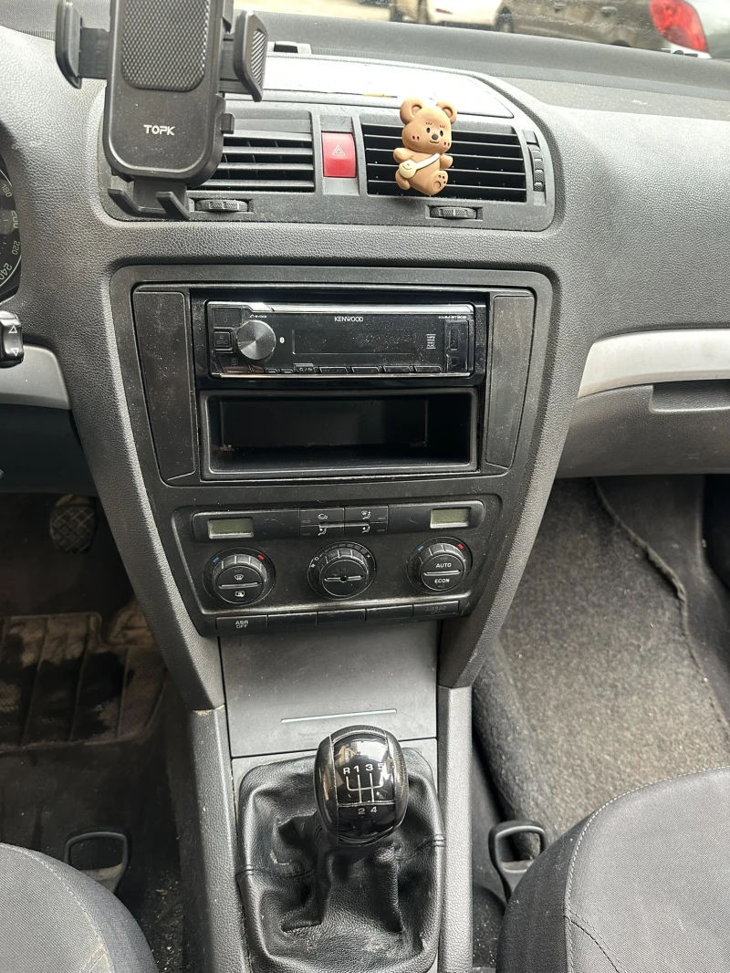 Skoda Octavia 1.9TDI, снимка 9 - Автомобили и джипове - 53226531