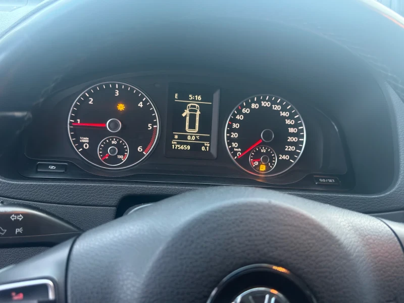 VW Multivan 2.0tdi bi 180, снимка 11 - Автомобили и джипове - 53357352