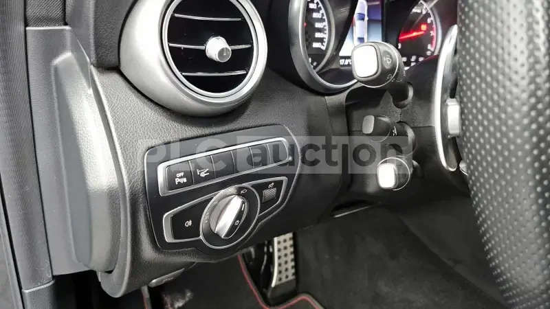 Mercedes-Benz C 43 AMG AMG* ОБДУХВАНЕ* ПОДГРЕВИ, снимка 16 - Автомобили и джипове - 54066652