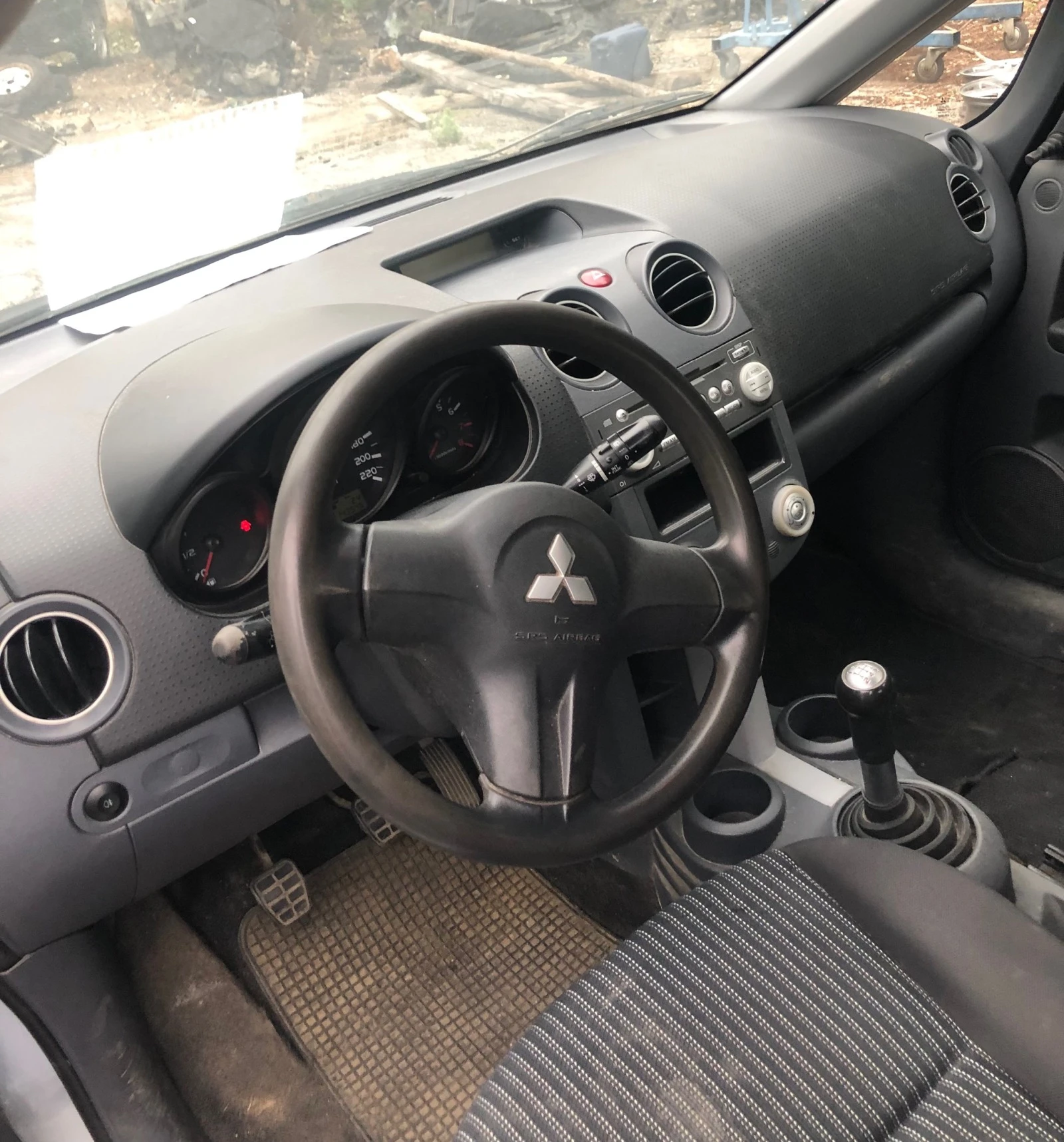 Mitsubishi Colt 1.3 i и 1.1 i  - изображение 8