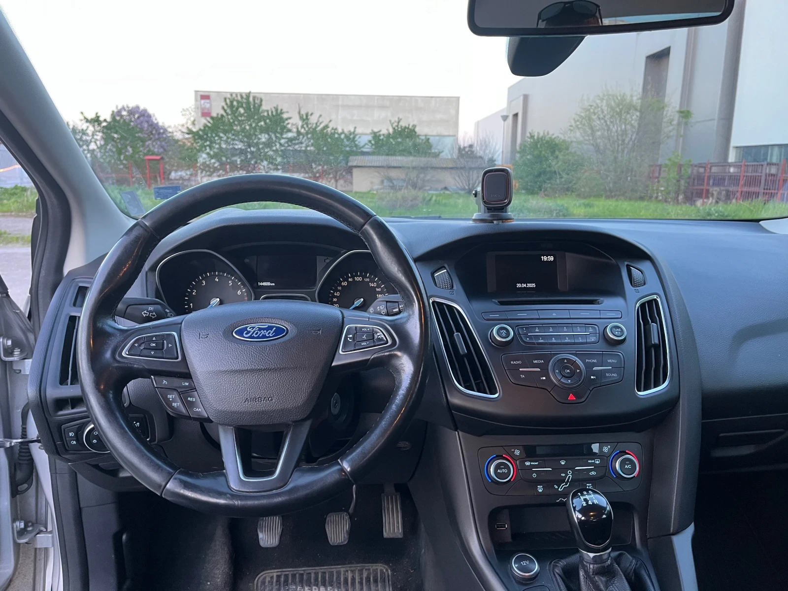 Ford Focus Business - изображение 8