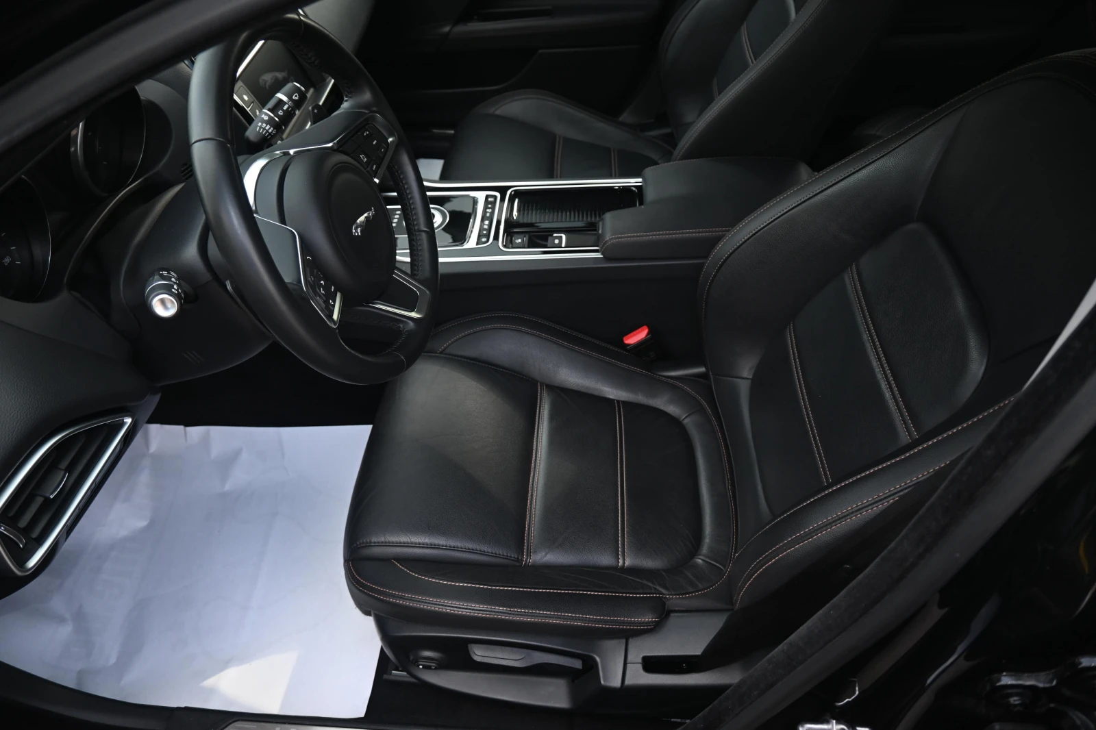 Jaguar XE AWD= 84000h.km - изображение 9