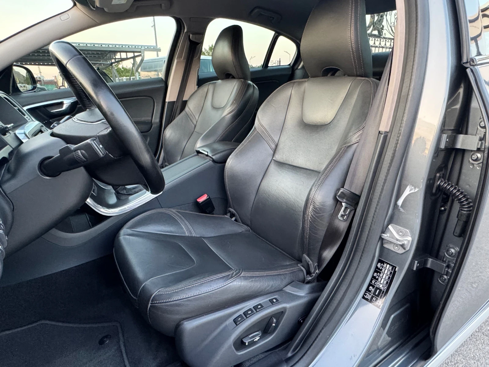 Volvo S60 2.0D4 CROSS COUNTRY - изображение 6