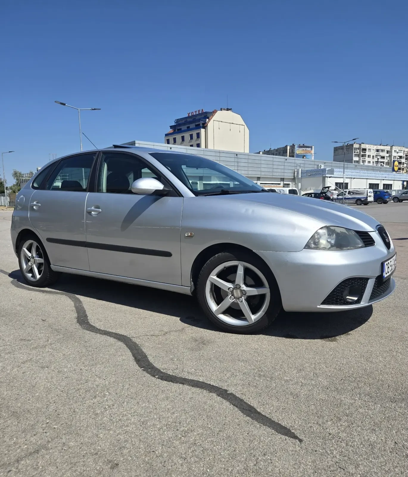 Seat Ibiza 1.4i бензин/газ Автоматик - изображение 4