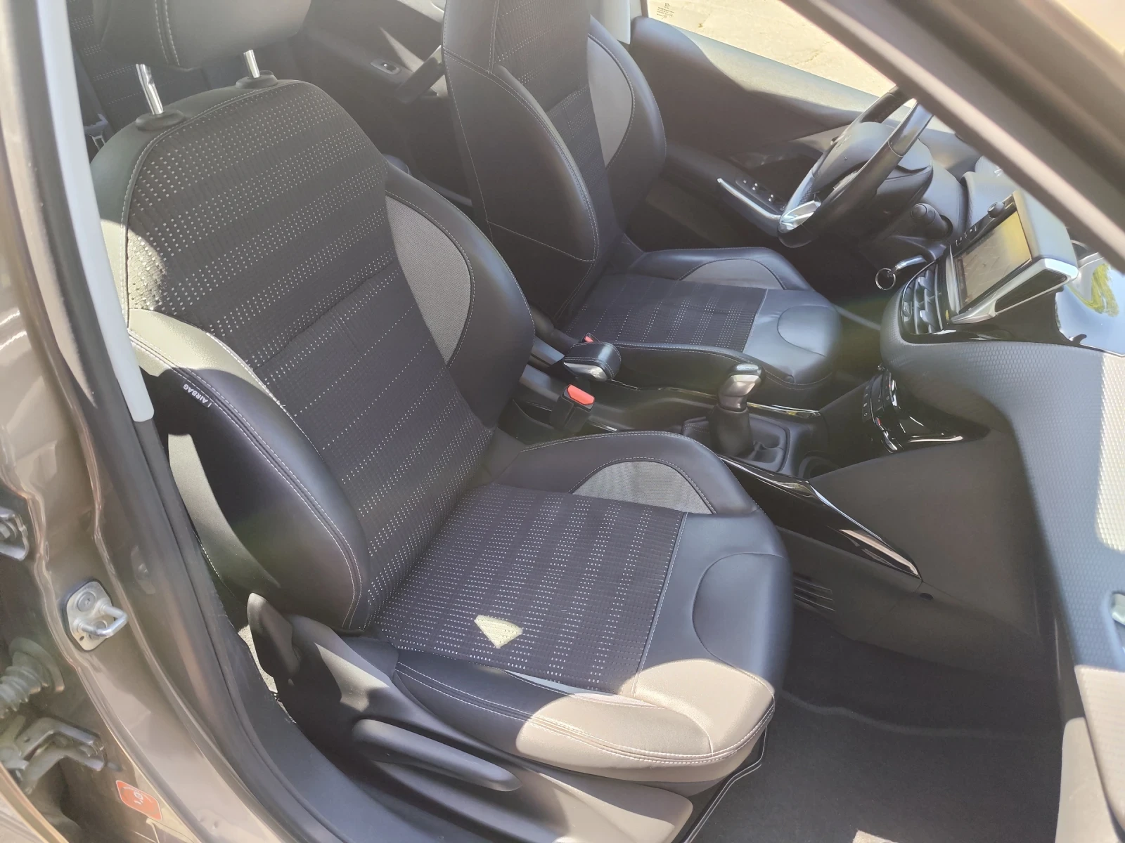 Peugeot 2008 1.6 HID | Mobile.bg   4