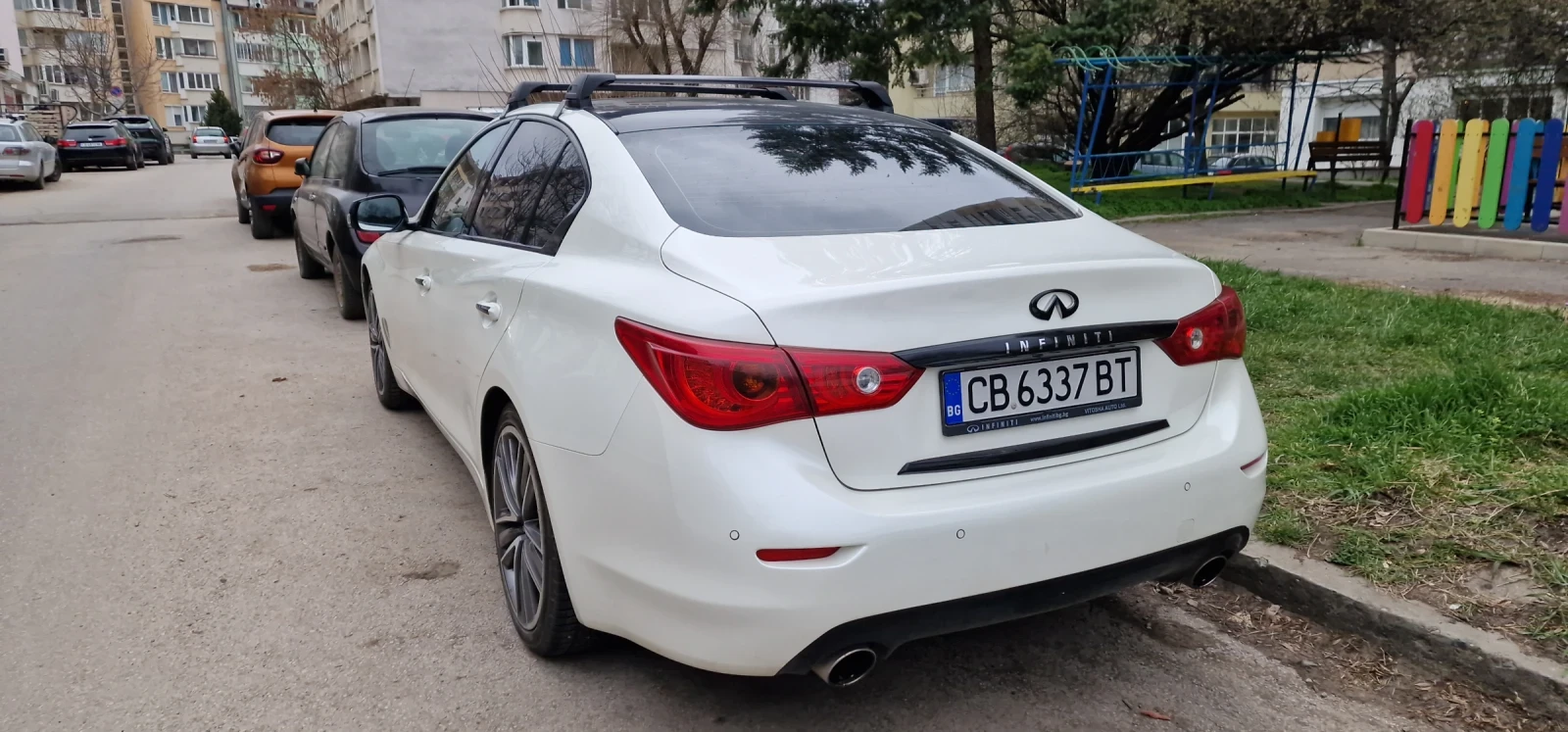 Infiniti Q50 2.0t, снимка 3 - Автомобили и джипове - 53150035