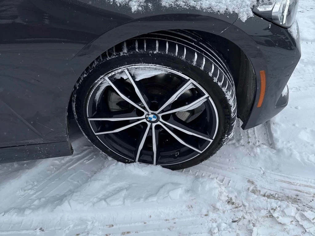 BMW 330  xDrive * CARFAX * MSPORT ПАКЕТ* ЧЕРВЕН ИНТЕРИОР - изображение 7