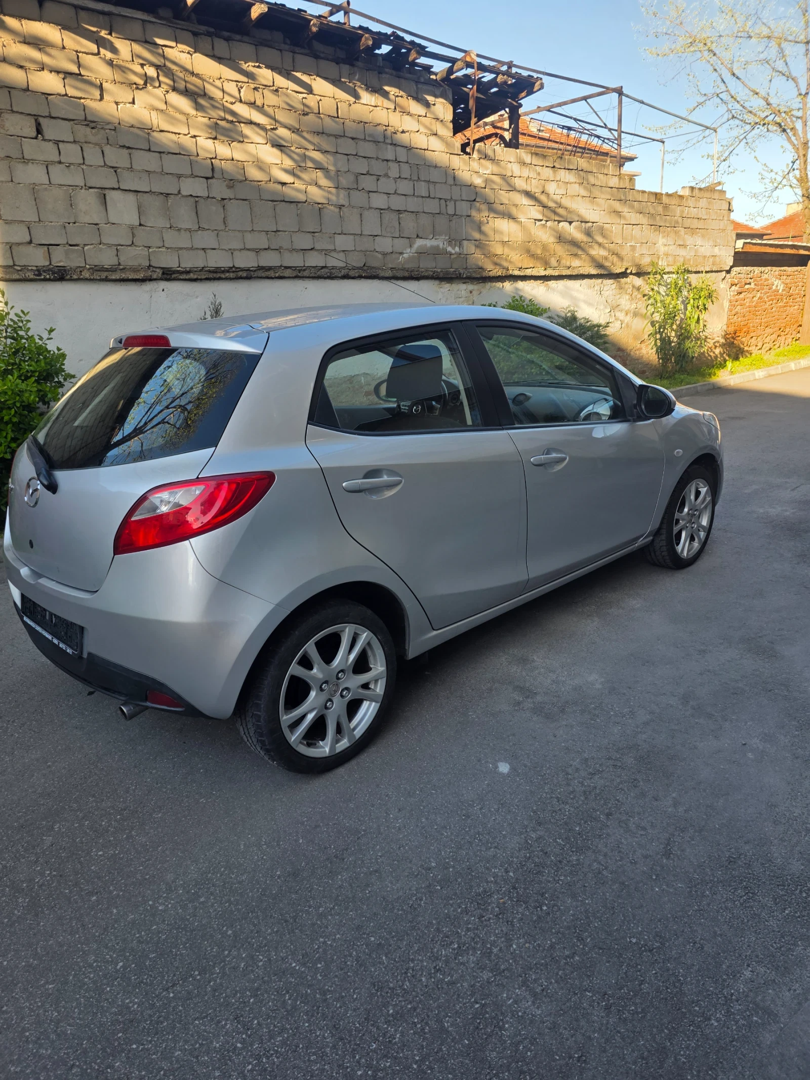 Mazda 2 1.5 103к.с., снимка 3 - Автомобили и джипове - 54146065