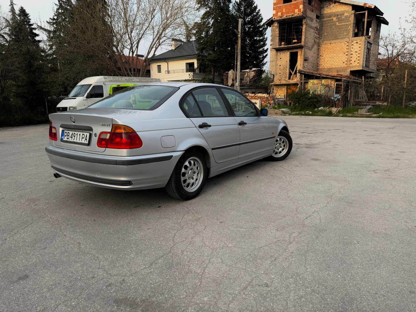 BMW 318, снимка 3 - Автомобили и джипове - 54184291