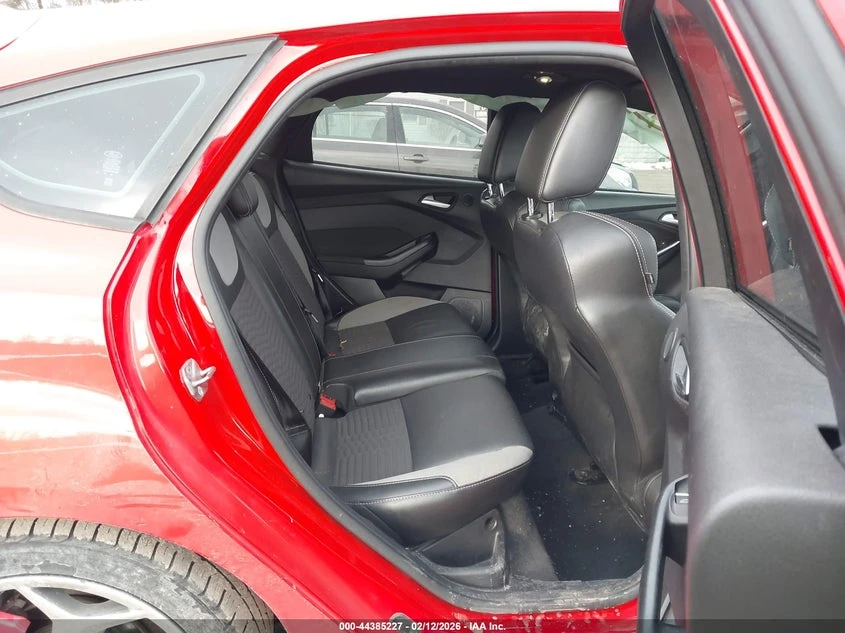 Ford Focus 2.0L I-4 DI, DOHC, VVT, TURBO, 252HP Front Wheel | Mobile.bg � ����������� 8