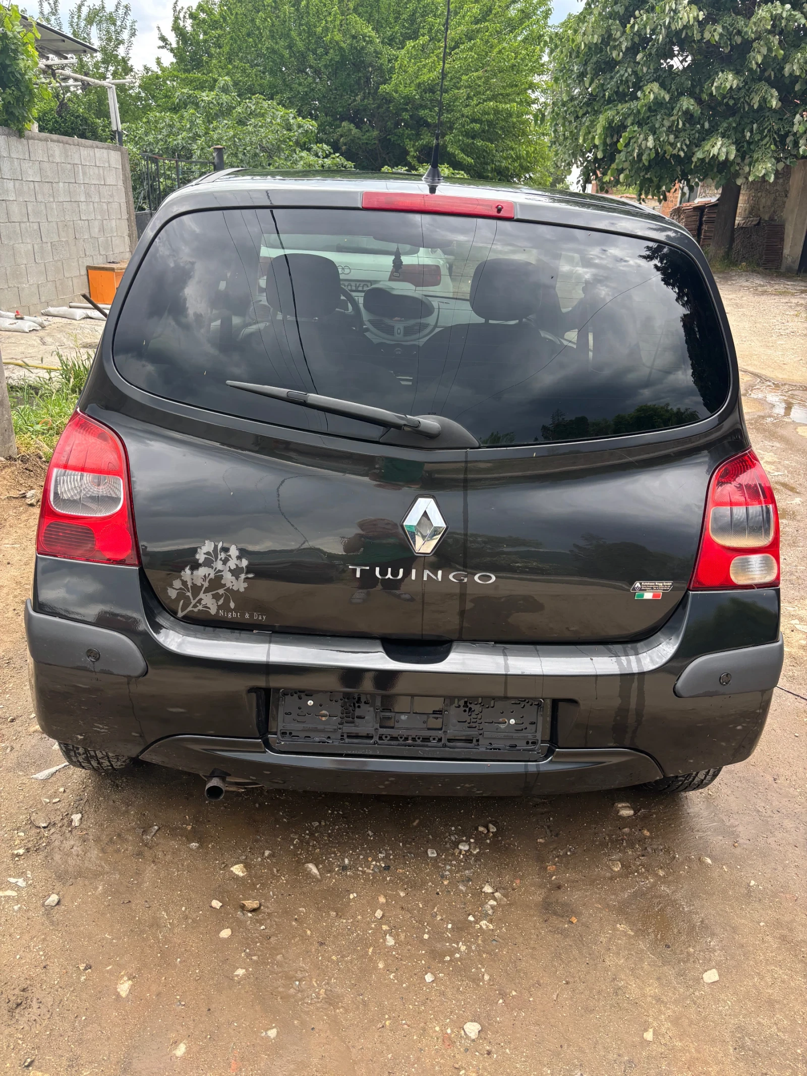 Renault Twingo, снимка 2 - Автомобили и джипове - 54632351