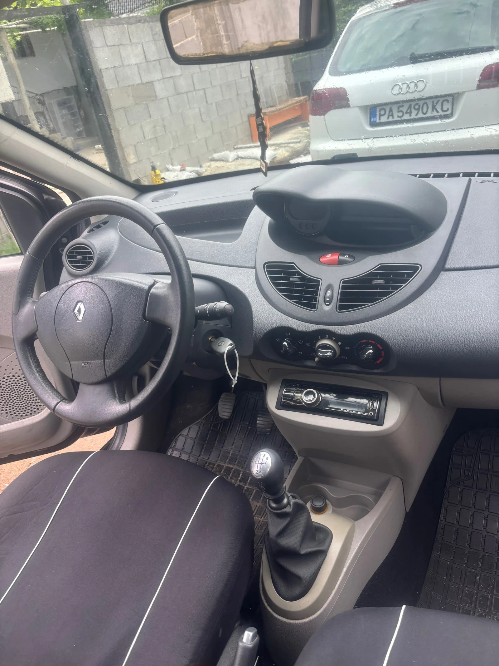 Renault Twingo, снимка 11 - Автомобили и джипове - 54632351