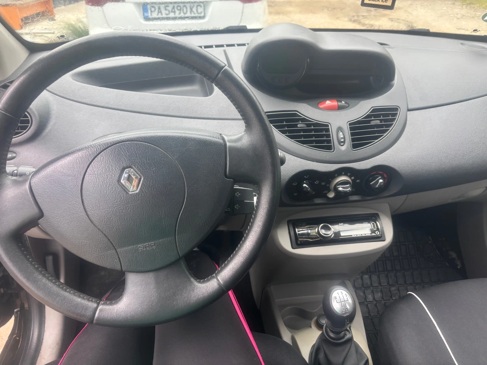 Renault Twingo, снимка 9 - Автомобили и джипове - 54632351