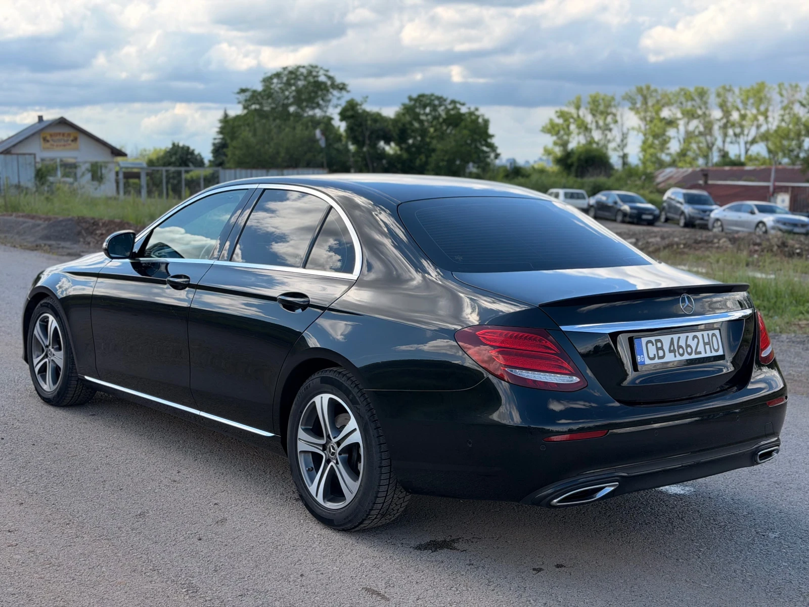 Mercedes-Benz E 220 194hp * LED, снимка 6 - Автомобили и джипове - 54779929