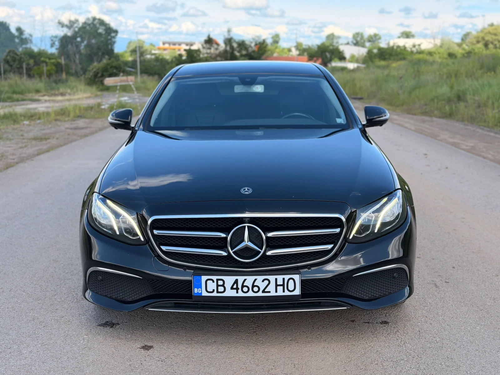 Mercedes-Benz E 220 194hp * LED, снимка 3 - Автомобили и джипове - 54779929