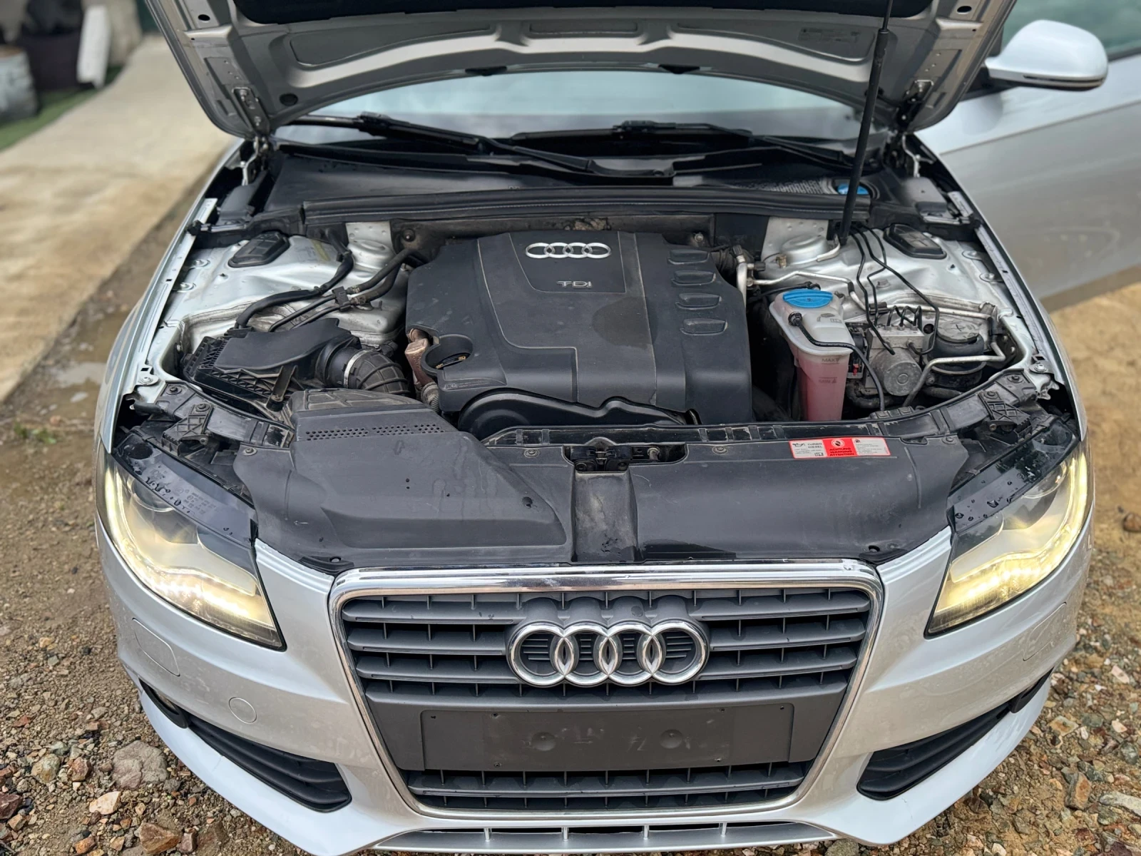 Audi A4 2.0 тди Автоматик* , снимка 4 - Автомобили и джипове - 54804429