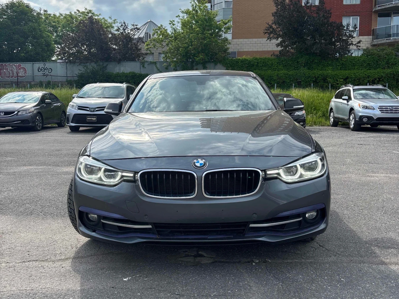 BMW 330 F30 / CARFAX, снимка 2 - Автомобили и джипове - 54934770