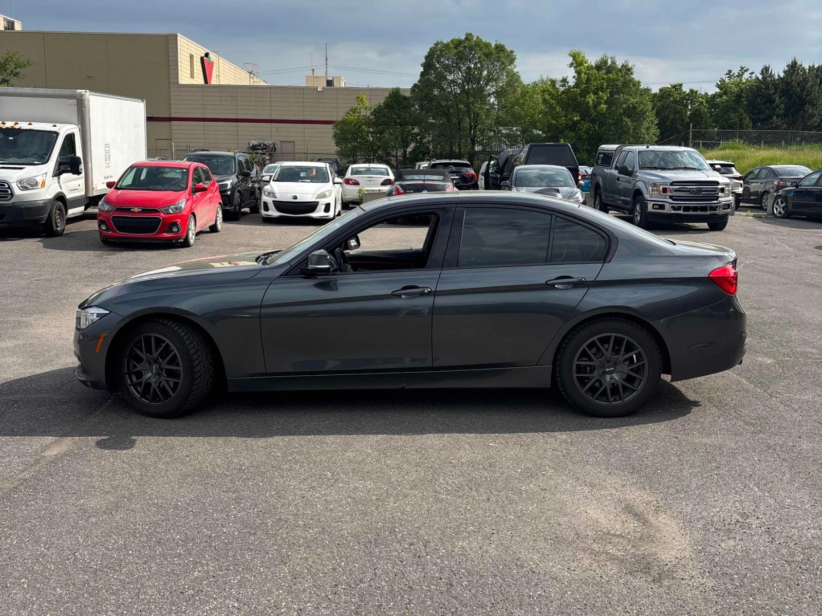 BMW 330 F30 / CARFAX, снимка 5 - Автомобили и джипове - 54934770